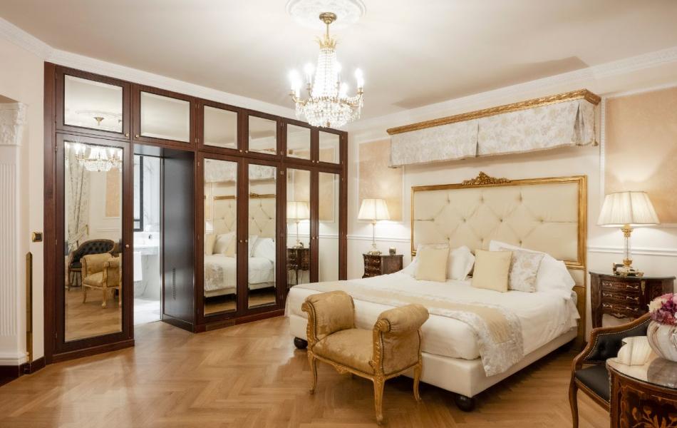Grand Deluxe
