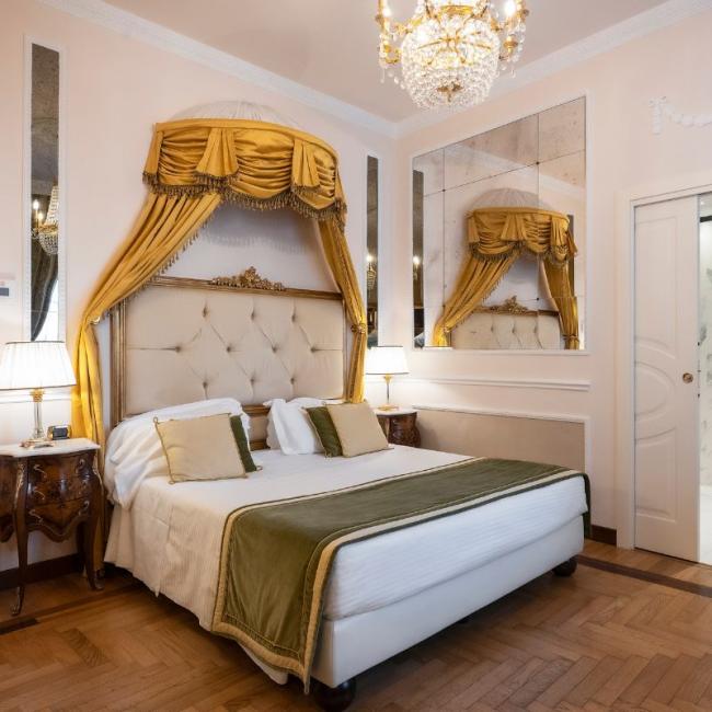Grand Deluxe